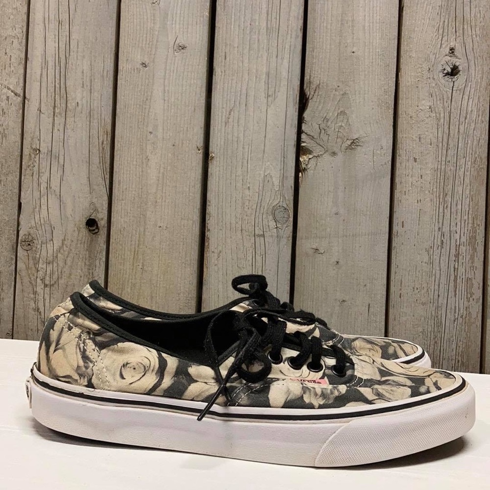 Ladies Vans - Picture 2 of 8